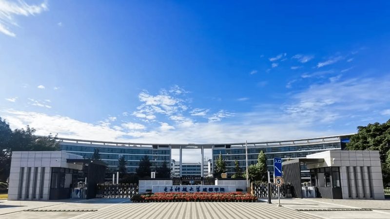 SMT工艺在电子加工中的关键作用与优势解析